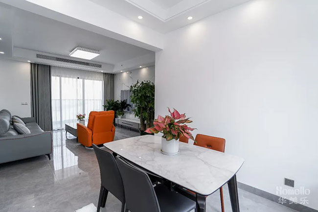 154㎡現(xiàn)代簡約，軟硬裝合理搭配塑造高級(jí)感，顏值與實(shí)用度并重